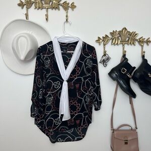 Elegant chain link detail blouse M